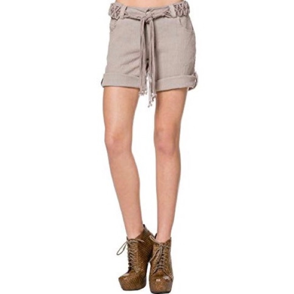 Monoreno Linen Green Gypsy Shorts Crochet Belt S